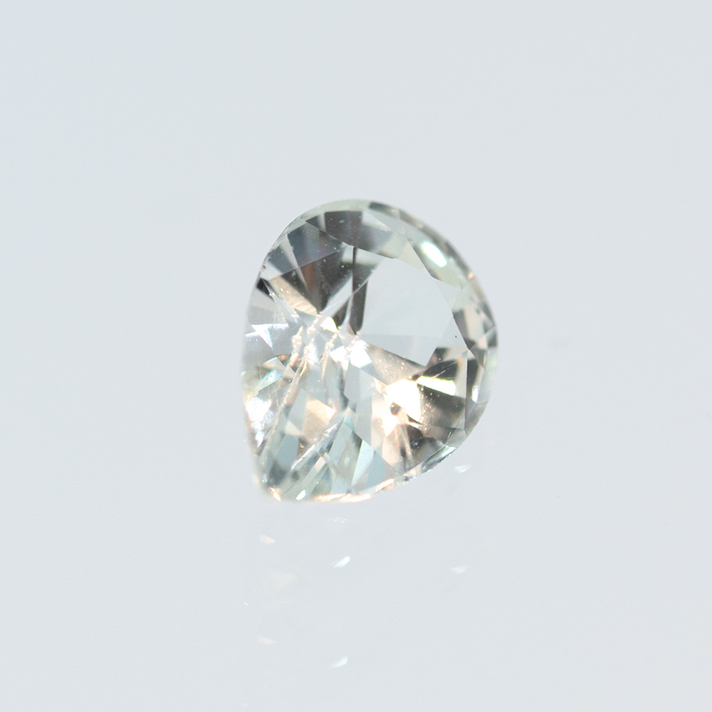 グロッシュラーガーネット 1.45ct 正面の写真