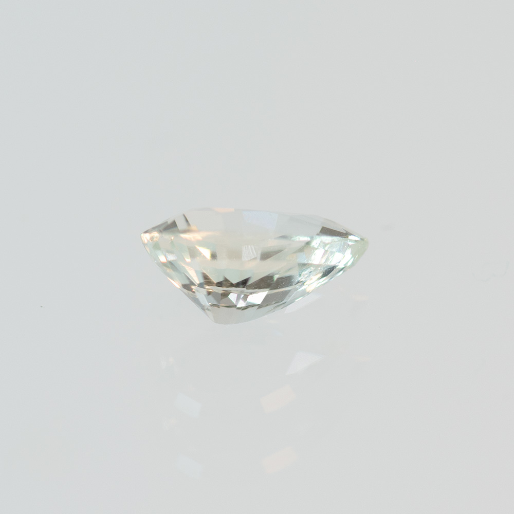 グロッシュラーガーネット 1.45ct 側面の写真