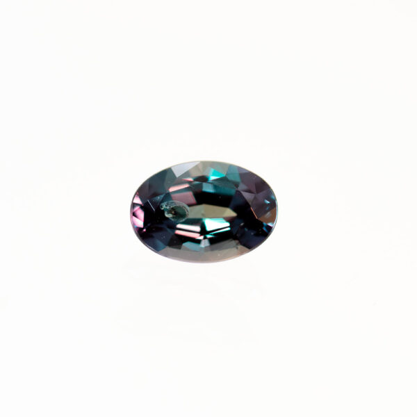 澄み渡る透明感 アレキサンドライト ルース 0.66ct ブラジル産