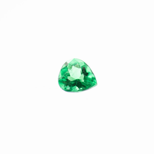 エメラルド 0.30ct 鮮烈な緑×愛らしいフォルム ブラジル産