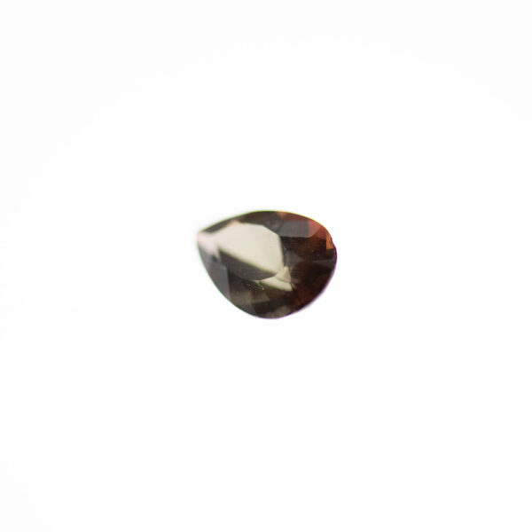 アンダリュサイト 0.80ct 優美なペアシェイプ ブラジル産
