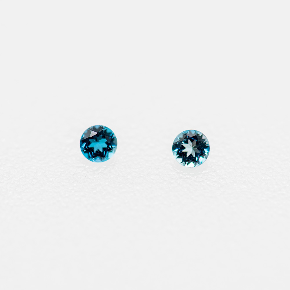 ブルートパーズの正面写真