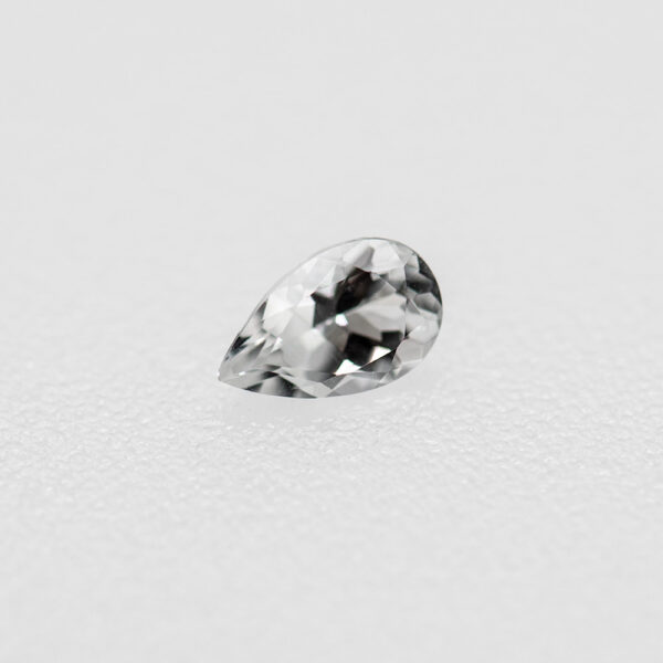 トパーズ 0.95ct 純粋無垢な透明感