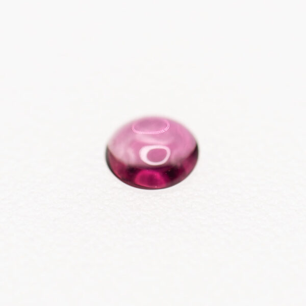 トルマリン 0.33ct 肌に寄り添うフラットな薄型